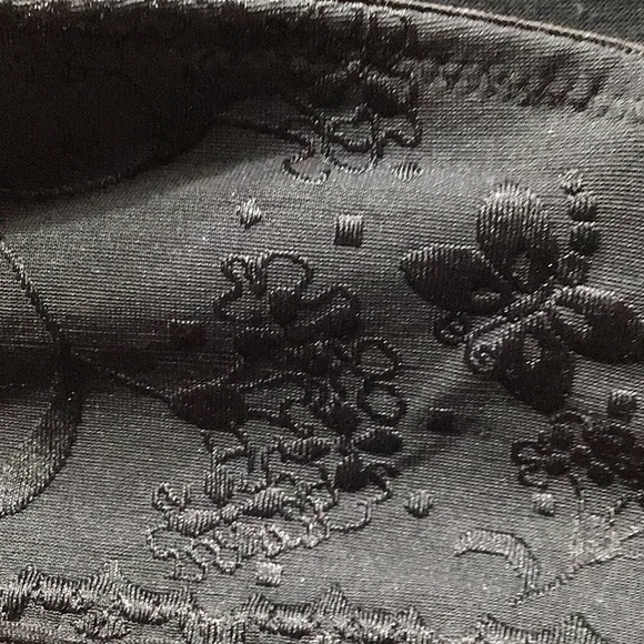 Black underwire bra size 34D - Picture 3 of 3